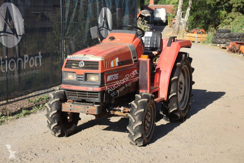 Tractor Mitsubishi MT26