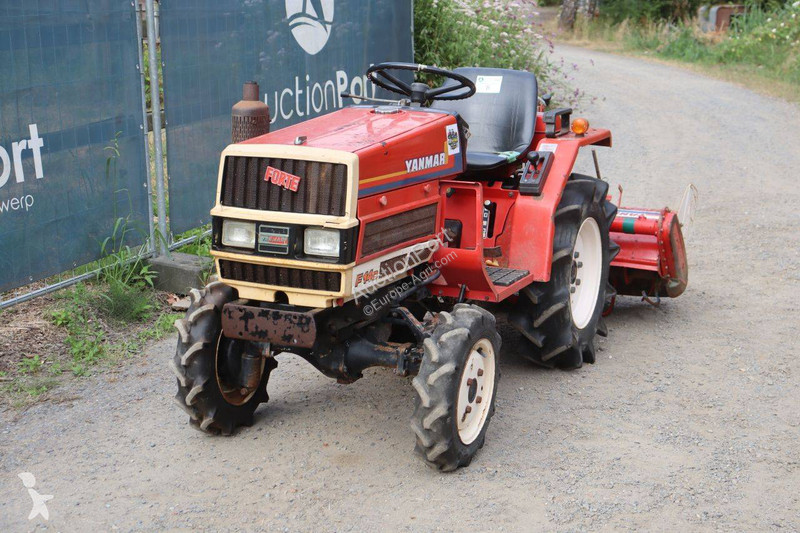 جرار زراعي Yanmar F14D