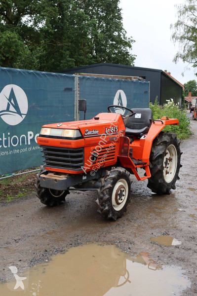 جرار زراعي Kubota Sunshine L1-215