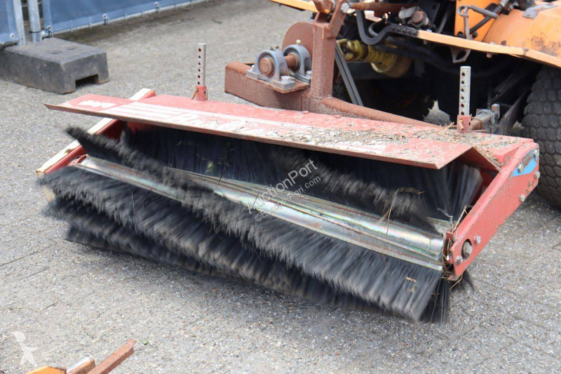 Tractor Agria 8300-D