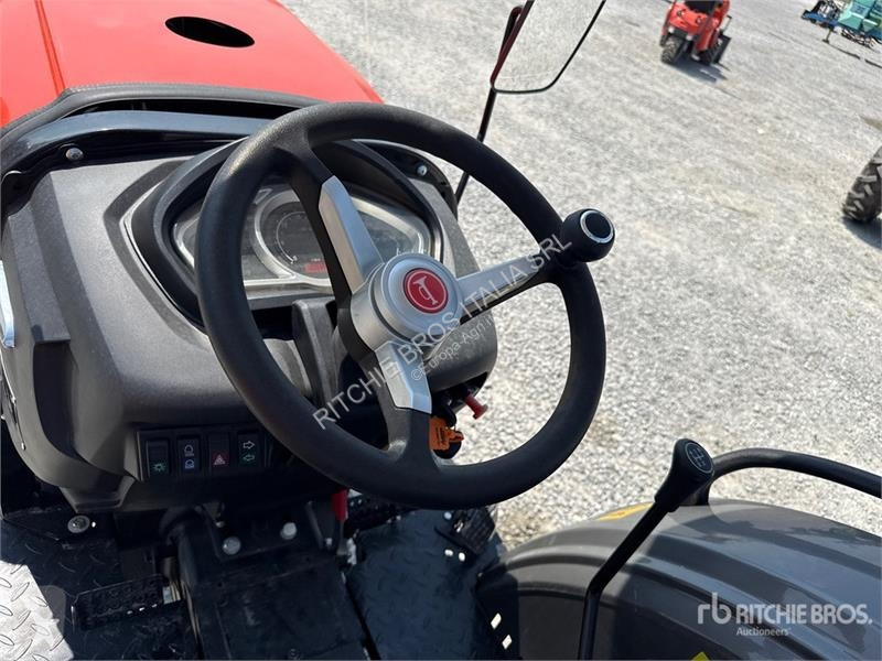 Сільськогосподарський трактор  TT604 4WD...