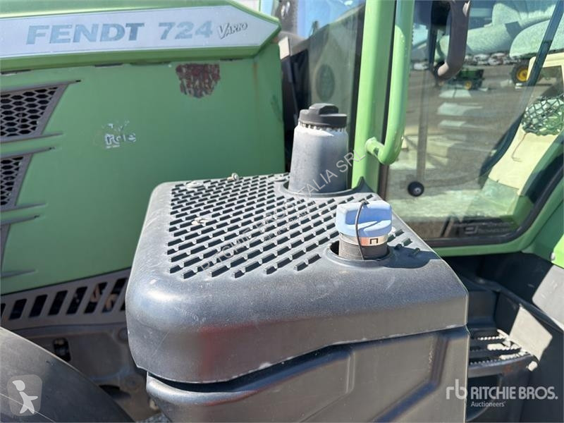 Сільськогосподарський трактор Fendt 724 Vario...