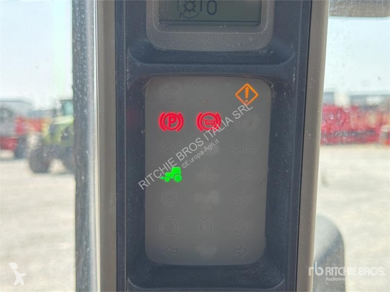 Сільськогосподарський трактор Case PUMA 155 4WD...