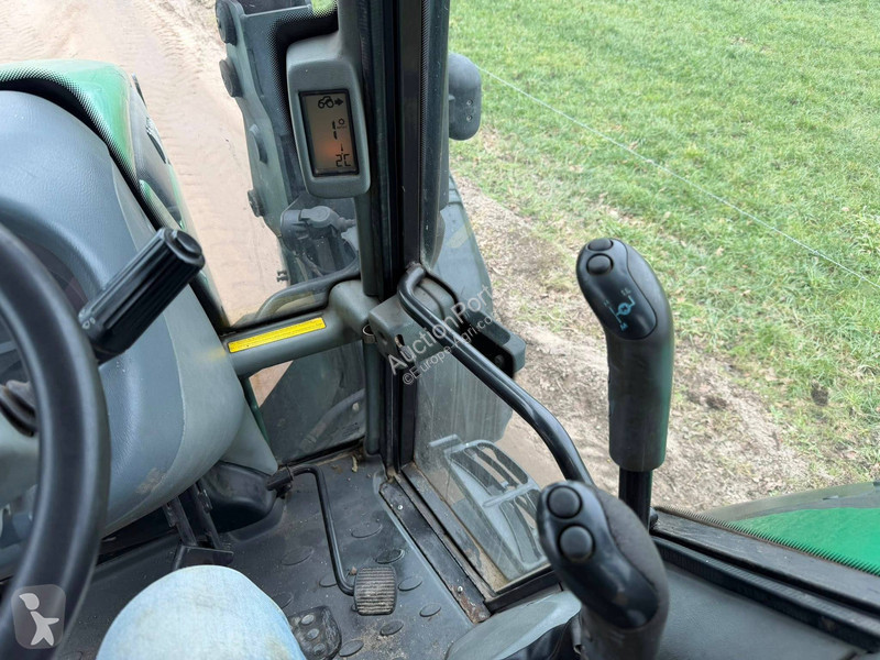 Сільськогосподарський трактор Valtra