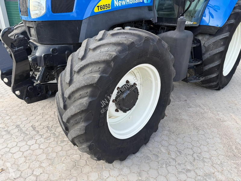 Mezőgazdasági traktor New Holland T6050