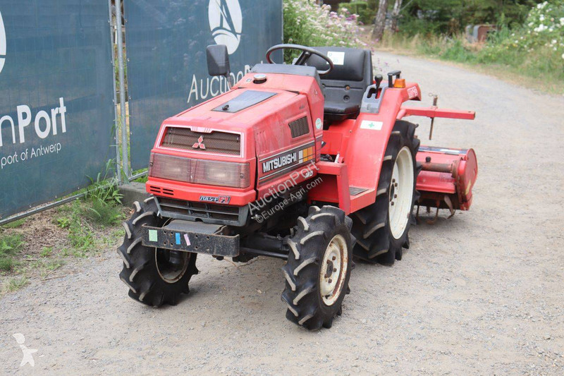 Mitsubishi MT16 tractor