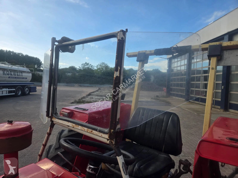 Tracteur agricole Massey Ferguson 135 135