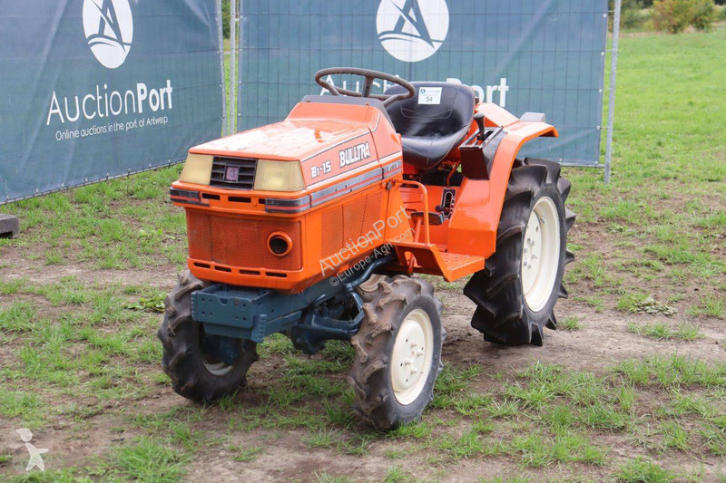 Tractor agrícola Kubota B1-15 Bulltra