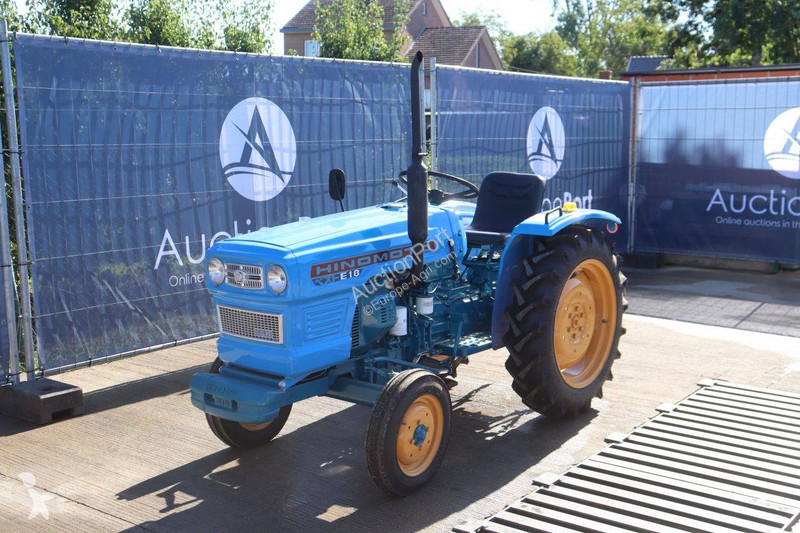 Tractor agrícola Hinomoto E18