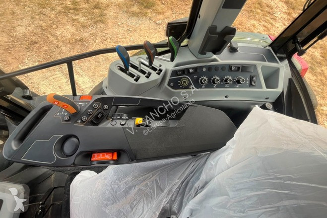 Tractor Valtra VALTRA G135A