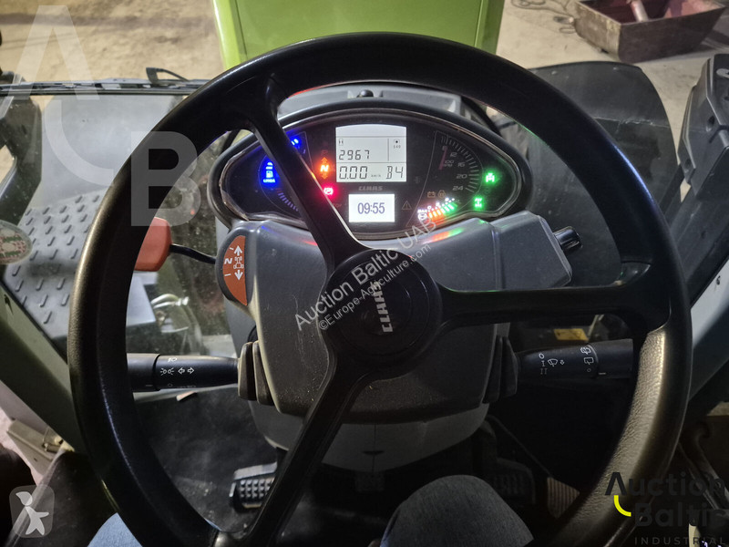 Trattore Claas Arion 650