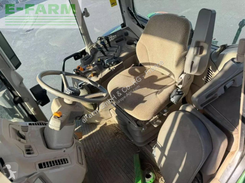 Tracteur agricole John Deere  6100m