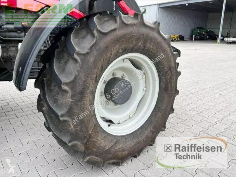 Tracteur agricole Valtra  a104