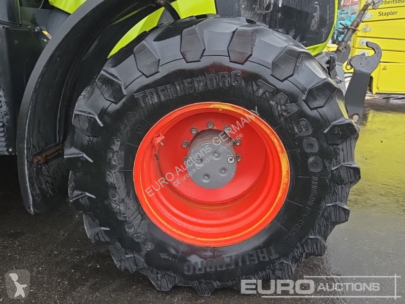 Tracteur agricole Claas Axion 870 CMATIC