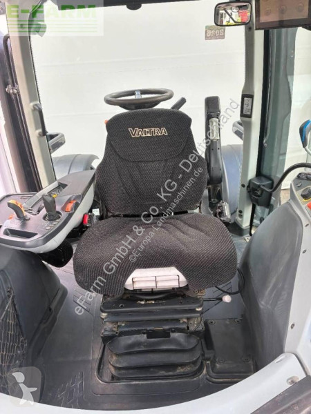 Tracteur agricole Valtra  t 254