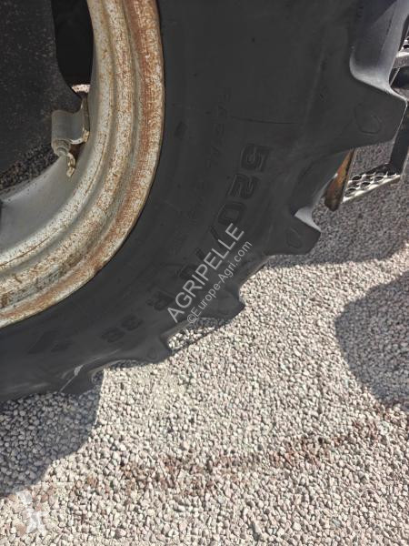 Tracteur agricole Case  1056XL
