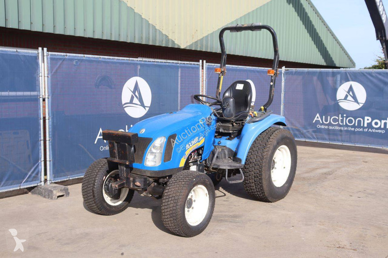 Tracteur agricole New Holland Boomer 2030