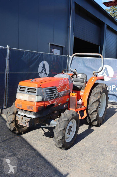 Tracteur agricole Kubota Grandel GL320