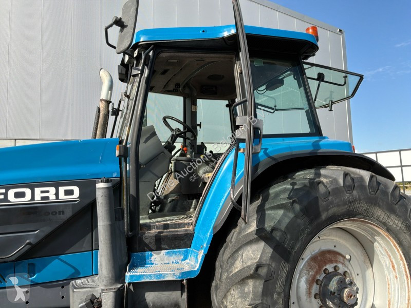 Tracteur agricole Ford 8870 DT
