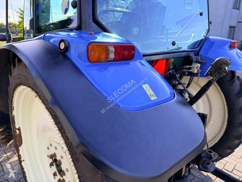 Tracteur agricole New Holland T5050 Cab Shuttle