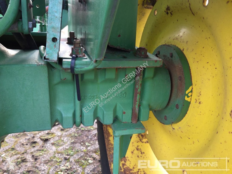 Zemědělský traktor John Deere 1850
