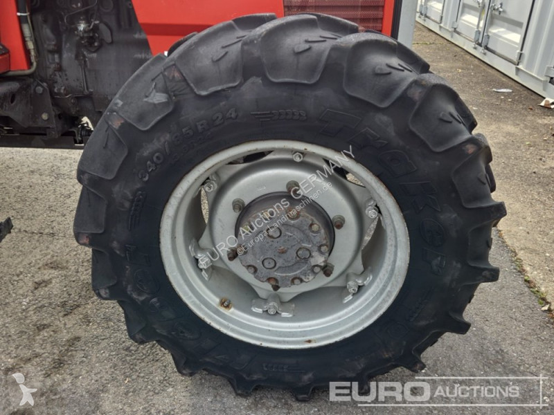 Zemědělský traktor Massey Ferguson 3060