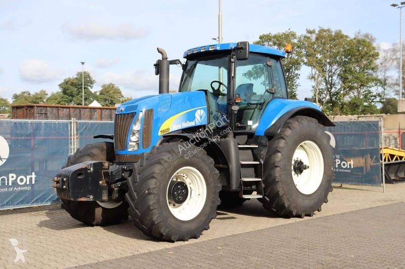 Zemědělský traktor New Holland T8020