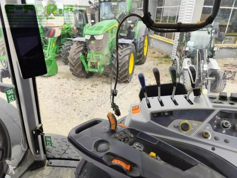 Tractor Valtra  t155