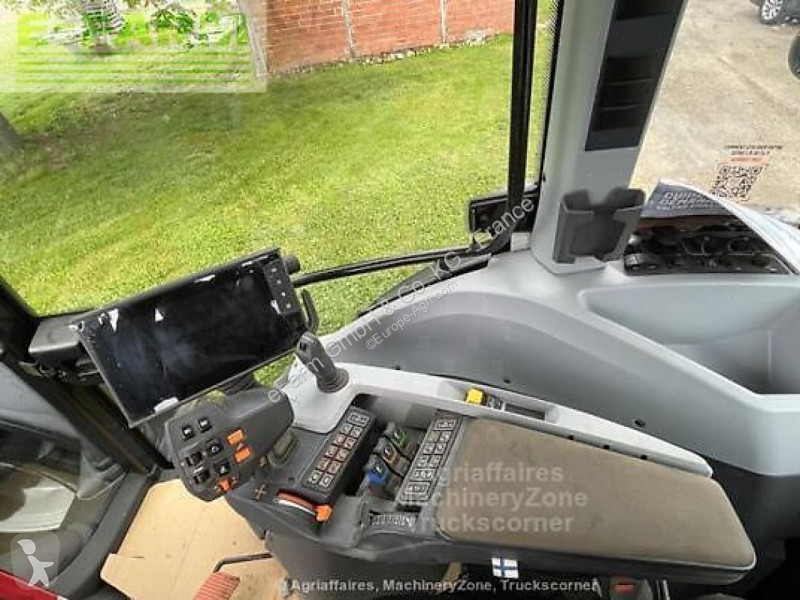 Tractor Valtra  g125 versu