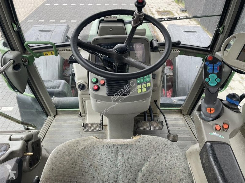 Tracteur agricole Fendt 716 Vario Com1