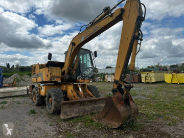 Excavadora de ruedas Case