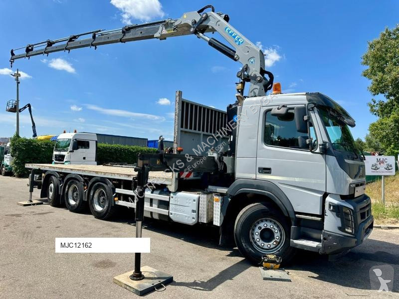 Camion Volvo FMX 330 8x4 TRIDEM + CRANE EFFER...