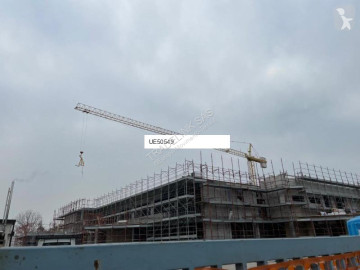 Grue à tour