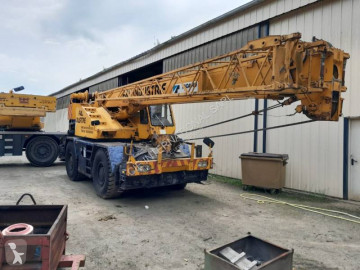 Grue mobile Tadano