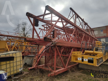 Grue à tour