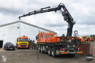 Hiab auxiliary crane