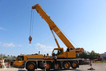 Grua móvel Tadano