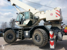 Autojeřáb Terex A600