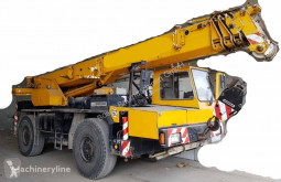 Grúa móvil Liebherr LTM1025