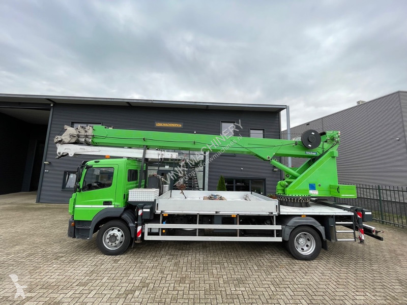 Grua Böcker AK 44/4000