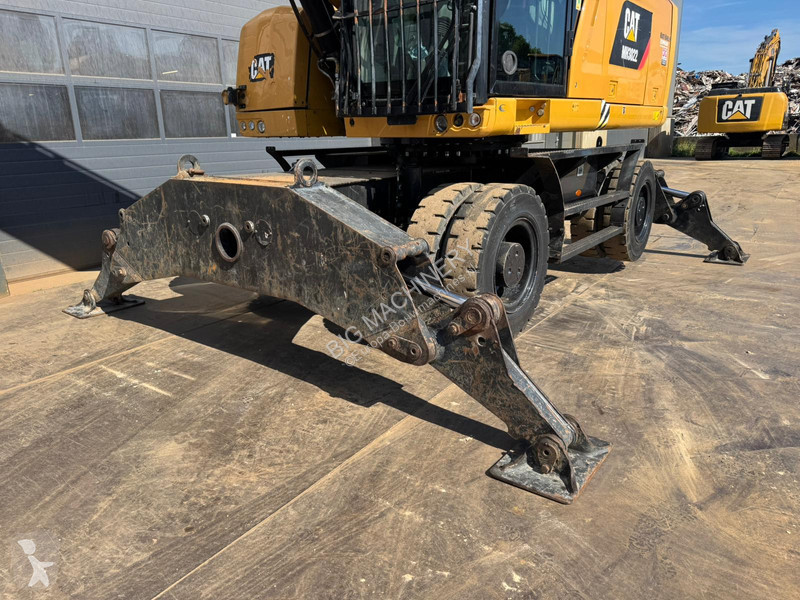 Kran Caterpillar MH3022