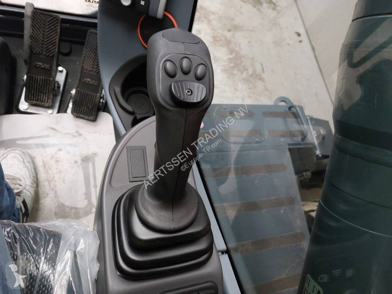 Lopatový nakládač Atlas 250 MH