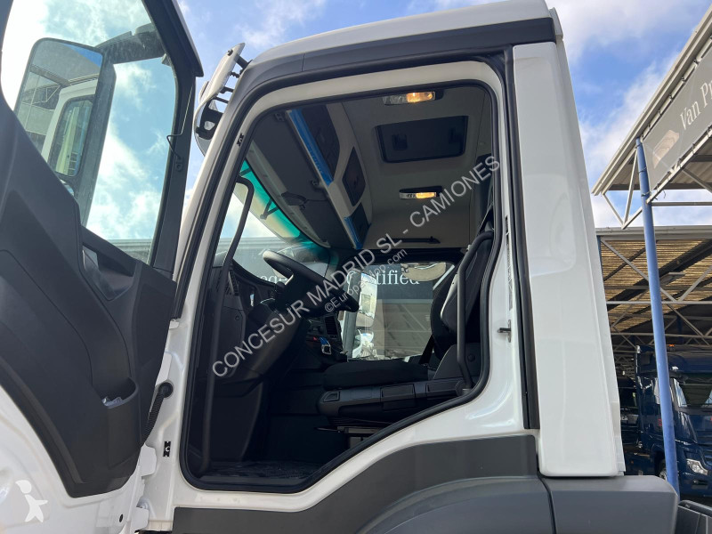 Traktor Mercedes  1830