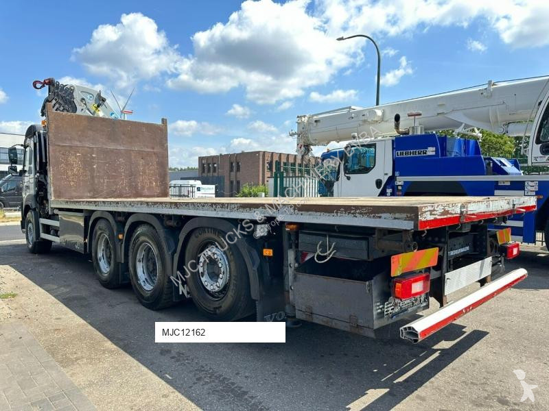 Camion Volvo FMX 330 8x4 TRIDEM + CRANE EFFER...