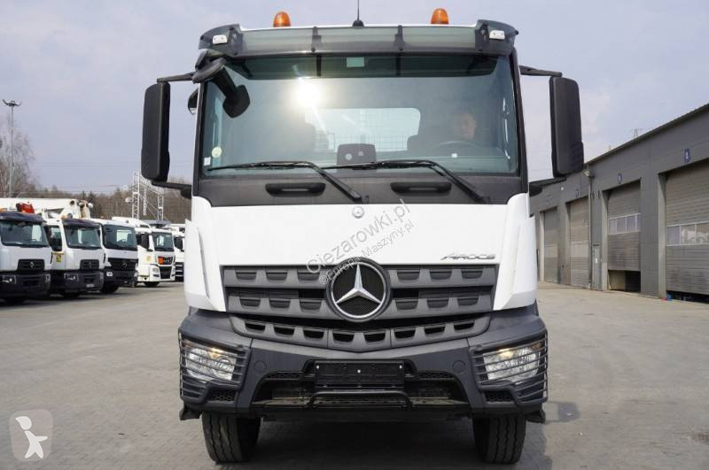 Žeriav Mercedes Arocs 2633 flatbed truck /...