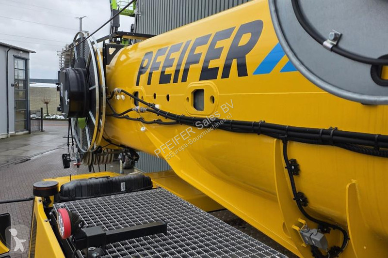 Žeriav Grove GMK5150XL Available For Rent,...