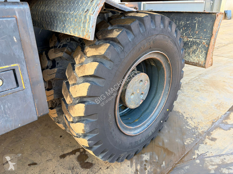 جرافة Komatsu PW148-10