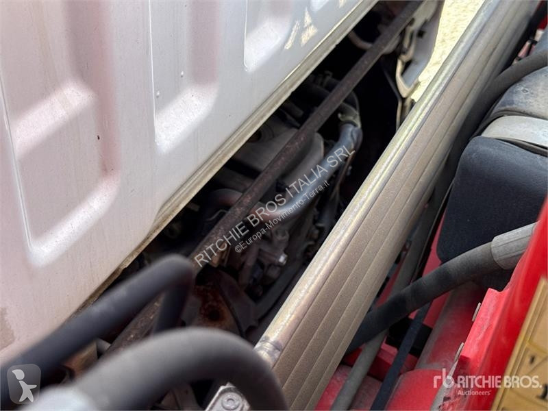 Grua Nissan Fassi F32.A 0.23 Active 1600 kg on...