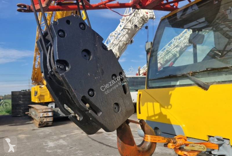Grue Liebherr 1055/1 mobile crane