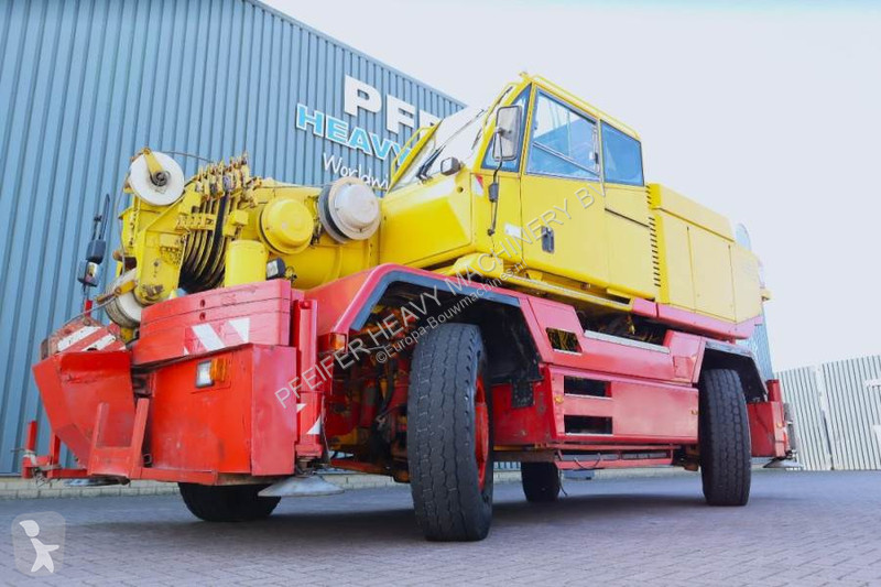 Grua  CT2 Diesel, 4x4x4 Drive, 30m Main Boom,...